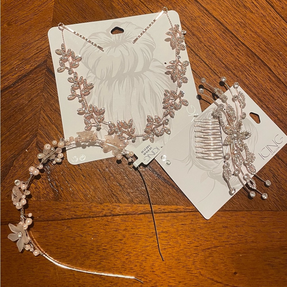 NWT Stunning Floral Rose Gold Hair Accessories